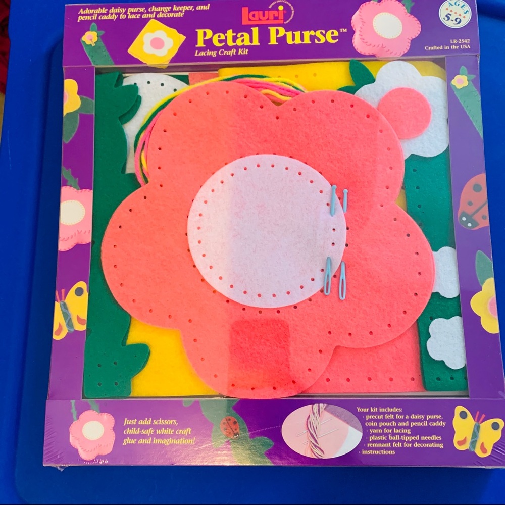 Lauri Petal Purse Laing Craft kit